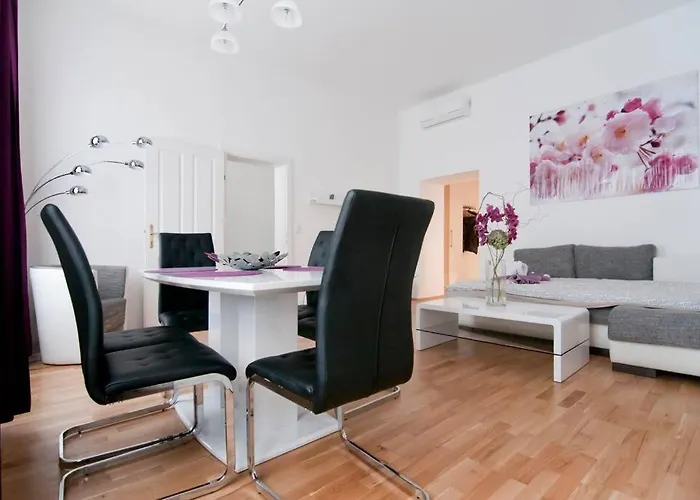 Apartment Center